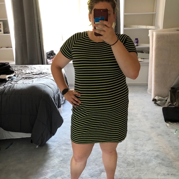 Sail to Sable Dresses & Skirts - NWT Sail to Sabal NAVY AND YELLOW STRIPED DRESS